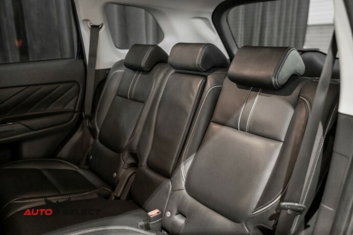 mitsubishi-outlander-elektrisitetbensin-2017-big-19