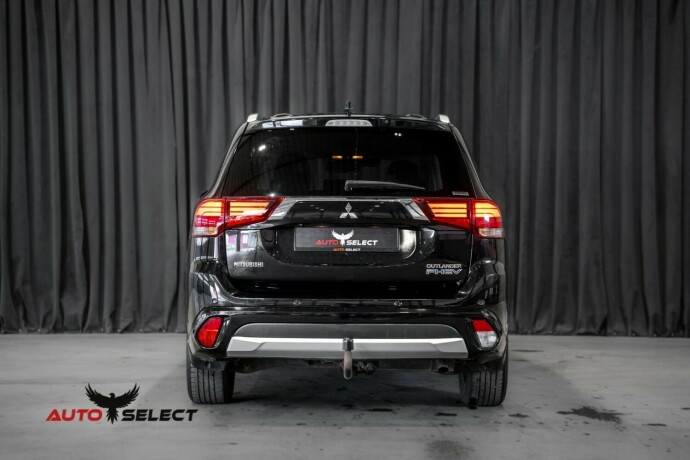 mitsubishi-outlander-elektrisitetbensin-2017-big-8