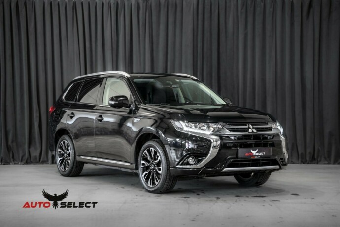 mitsubishi-outlander-elektrisitetbensin-2017-big-3