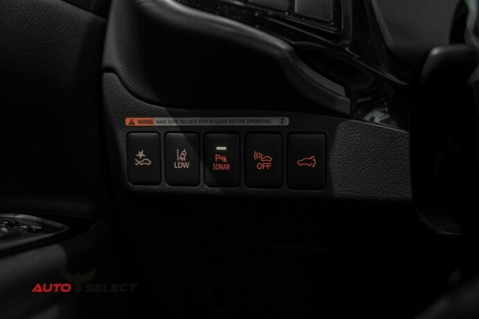 mitsubishi-outlander-elektrisitetbensin-2017-big-34