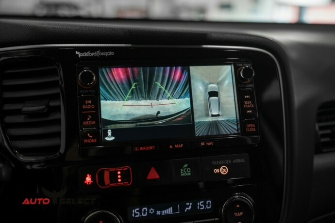mitsubishi-outlander-elektrisitetbensin-2017-big-47