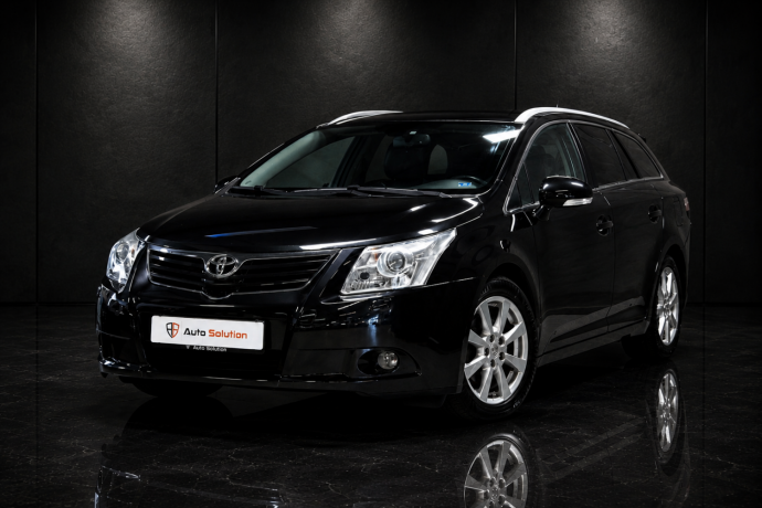 toyota-avensis-bensin-2009-big-0