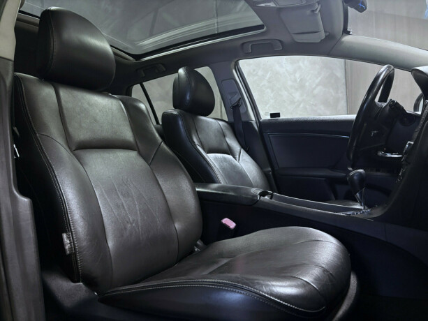 toyota-avensis-bensin-2009-big-6