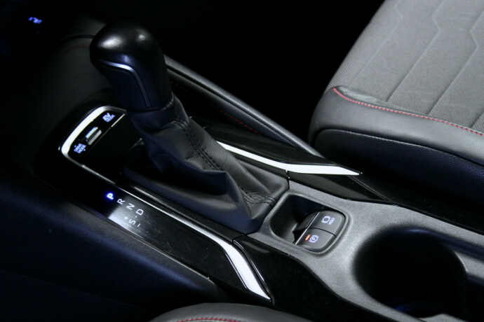 toyota-corolla-elektrisitetbensin-2020-big-14