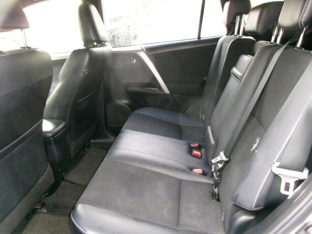 toyota-rav4-elektrisitetbensin-2017-big-8