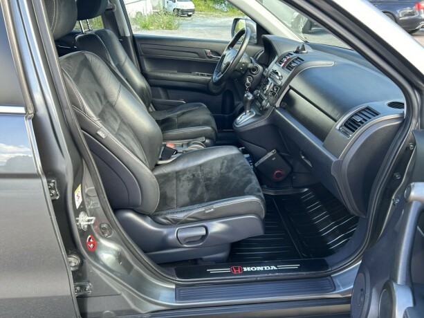 honda-cr-v-bensin-2011-big-10