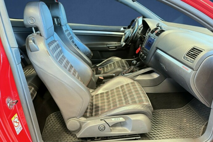 volkswagen-golf-bensin-2007-big-16
