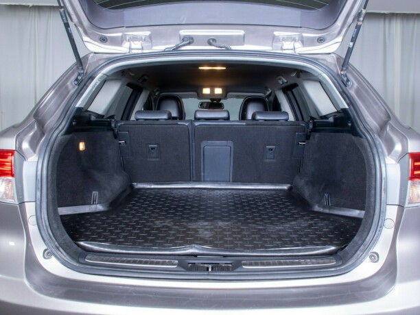 toyota-avensis-bensin-2014-big-11