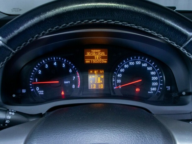toyota-avensis-bensin-2014-big-22