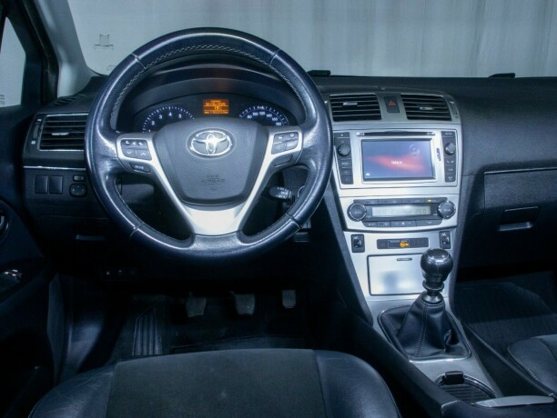 toyota-avensis-bensin-2014-big-34