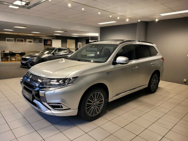 mitsubishi-outlander-elektrisitetbensin-2020-big-8