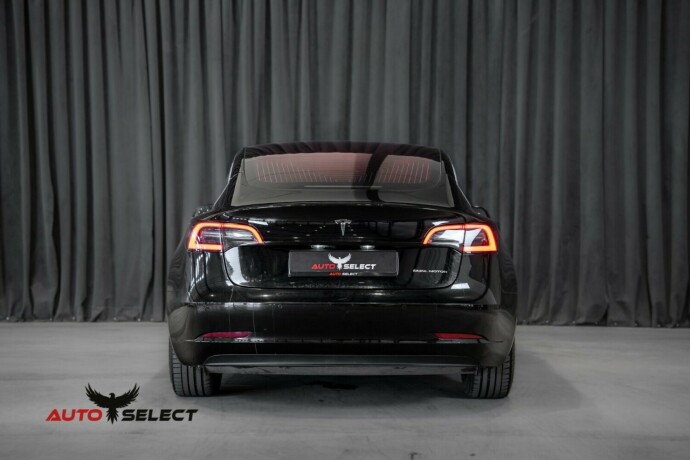 tesla-model-3-elektrisitet-2019-big-8