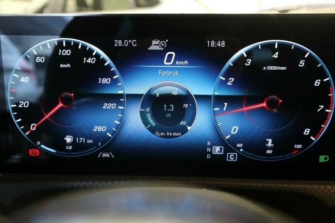 mercedes-benz-cla180-bensin-2020-big-22