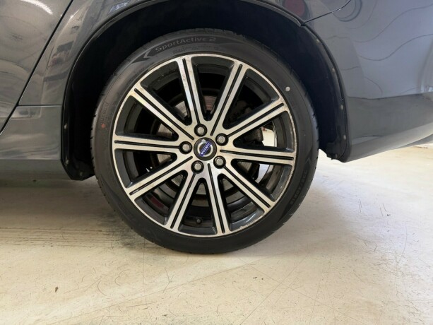 volvo-v60-diesel-2013-big-38