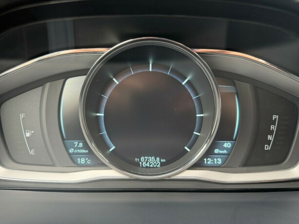 volvo-v60-diesel-2013-big-21
