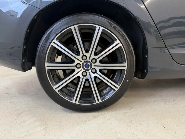 volvo-v60-diesel-2013-big-37
