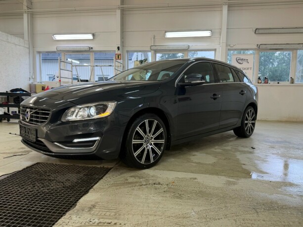 volvo-v60-diesel-2013-big-1