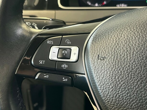 volkswagen-golf-bensin-2019-big-25