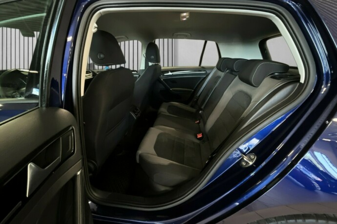 volkswagen-golf-bensin-2019-big-19