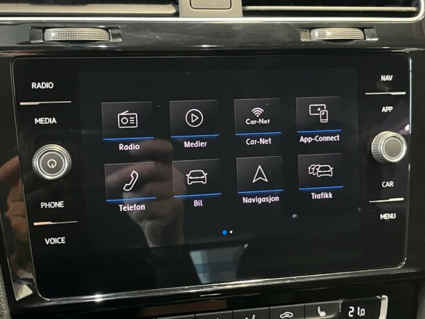 volkswagen-golf-bensin-2019-big-35