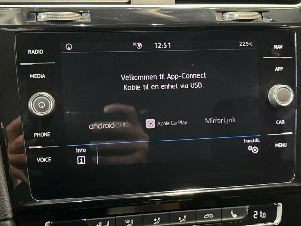 volkswagen-golf-bensin-2019-big-39