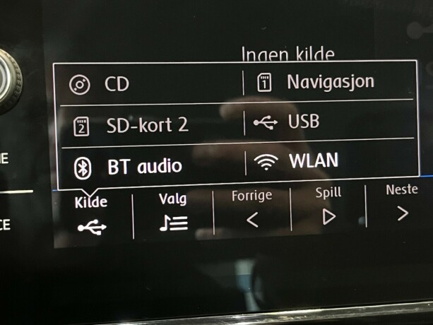 volkswagen-golf-bensin-2019-big-37