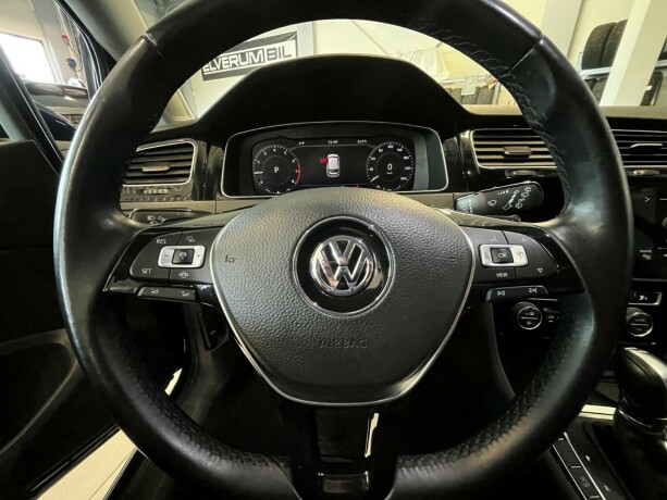 volkswagen-golf-bensin-2019-big-24