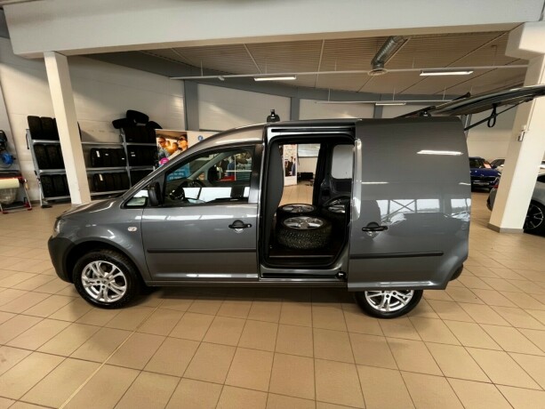 volkswagen-caddy-diesel-2014-big-23