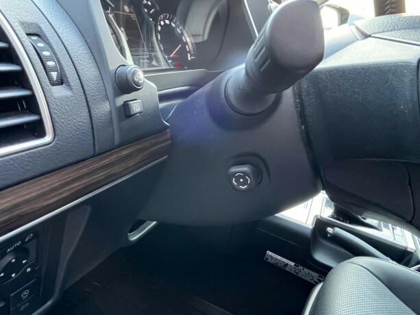 toyota-land-cruiser-diesel-2024-big-9