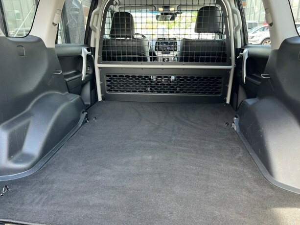 toyota-land-cruiser-diesel-2024-big-22