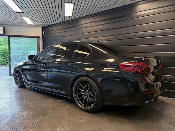 bmw-m550i-bensin-2017-big-5
