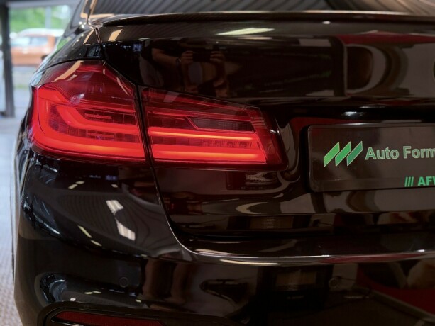 bmw-m550i-bensin-2017-big-32