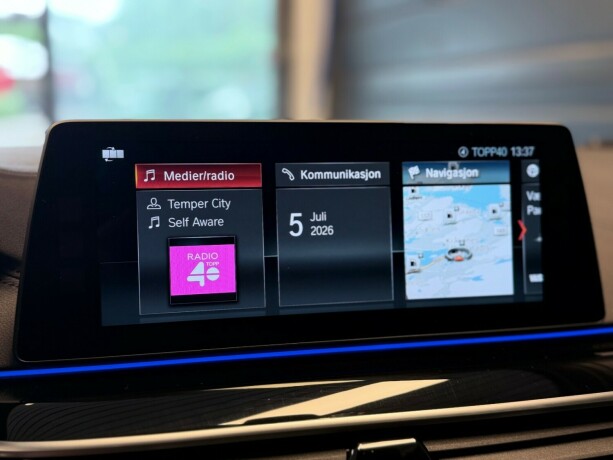bmw-m550i-bensin-2017-big-25