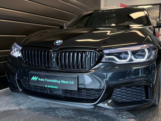 bmw-m550i-bensin-2017-big-3