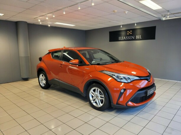 toyota-c-hr-elektrisitetbensin-2021-big-11