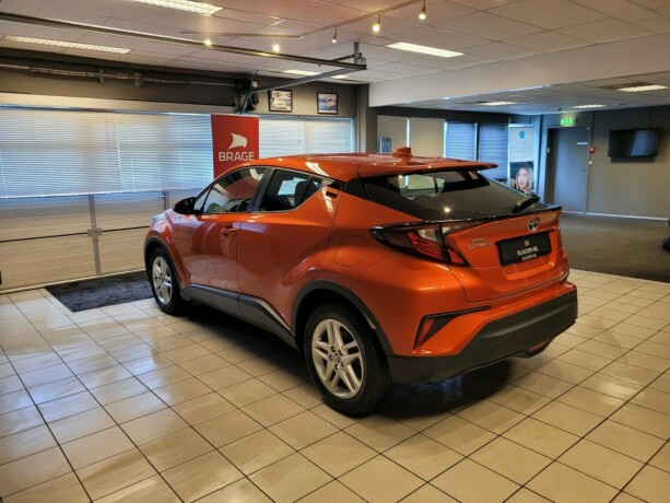 toyota-c-hr-elektrisitetbensin-2021-big-6
