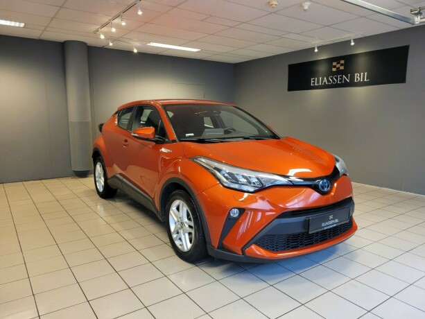 toyota-c-hr-elektrisitetbensin-2021-big-10
