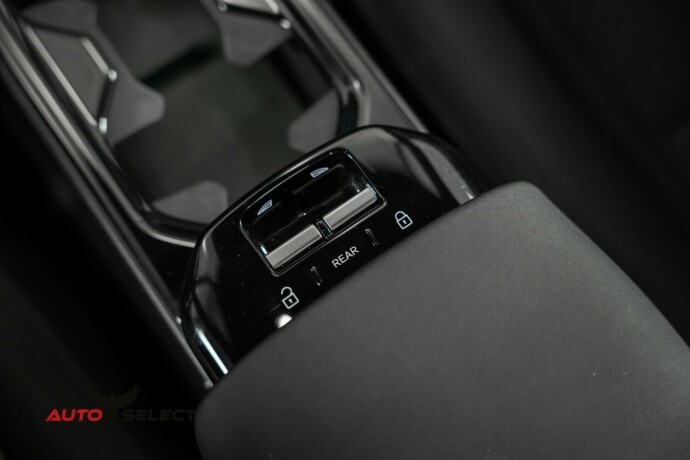 volvo-ex30-elektrisitet-2025-big-36