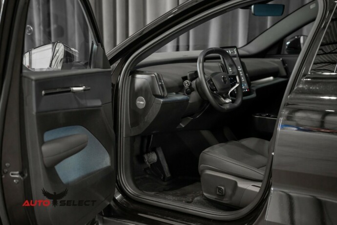 volvo-ex30-elektrisitet-2025-big-28