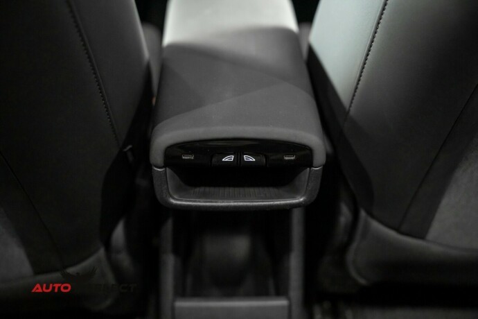 volvo-ex30-elektrisitet-2025-big-20