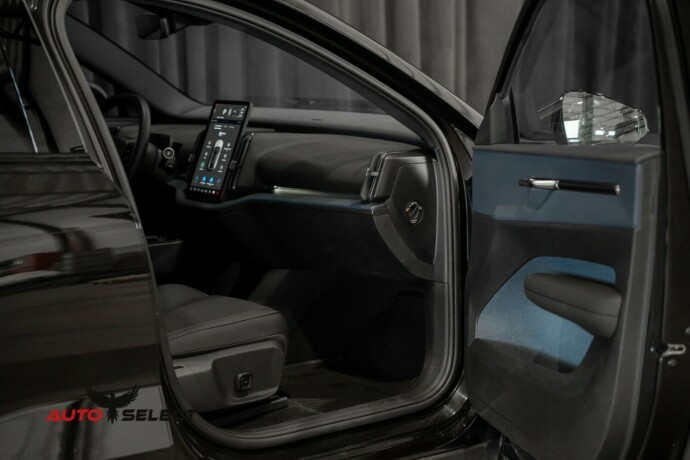 volvo-ex30-elektrisitet-2025-big-24