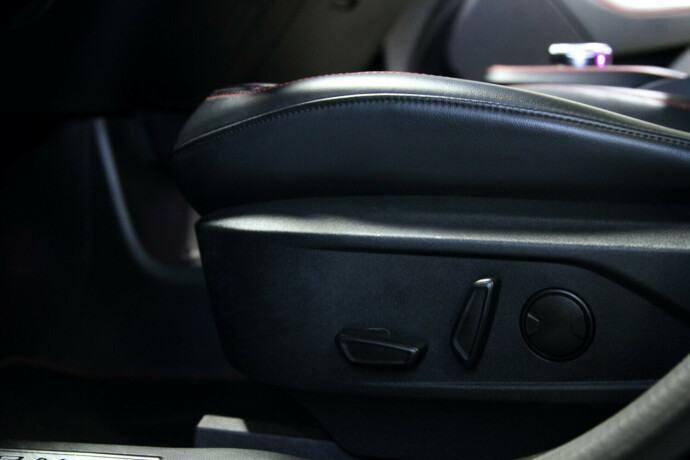 ford-mustang-mach-e-elektrisitet-2021-big-19