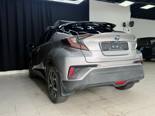 toyota-c-hr-elektrisitetbensin-2017-big-10