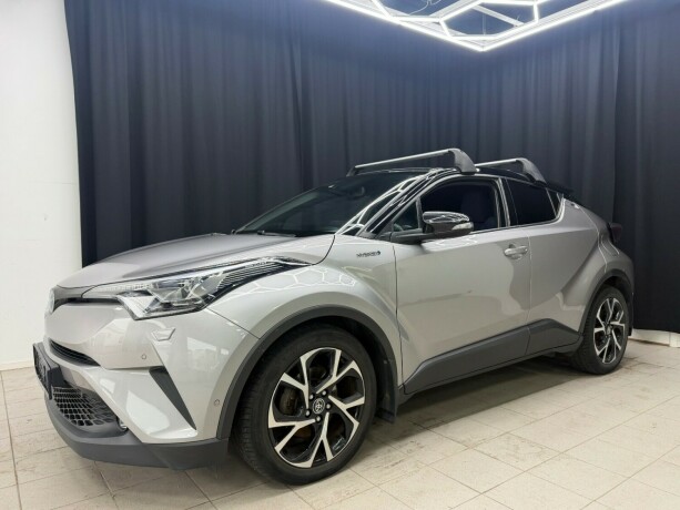 toyota-c-hr-elektrisitetbensin-2017-big-5