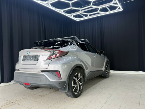 toyota-c-hr-elektrisitetbensin-2017-big-8