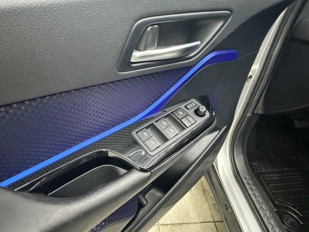 toyota-c-hr-elektrisitetbensin-2017-big-29
