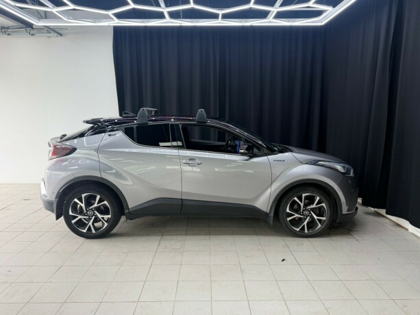 toyota-c-hr-elektrisitetbensin-2017-big-15