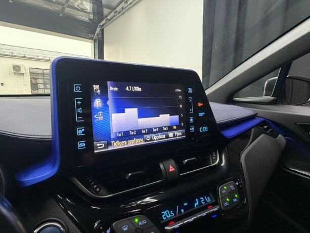 toyota-c-hr-elektrisitetbensin-2017-big-23