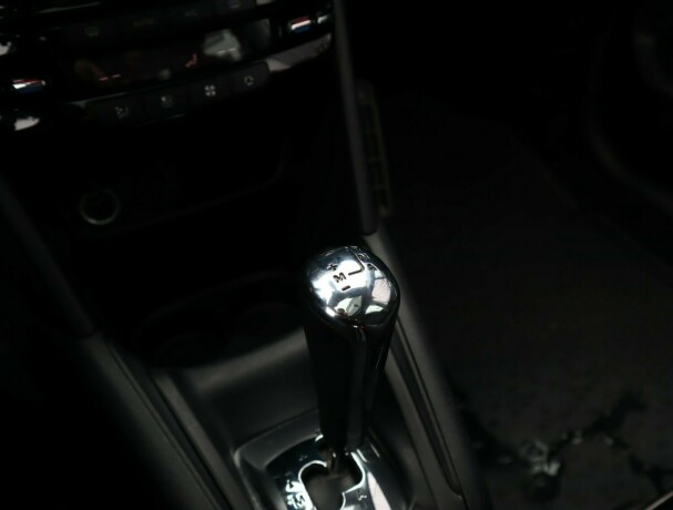 peugeot-208-diesel-2012-big-11