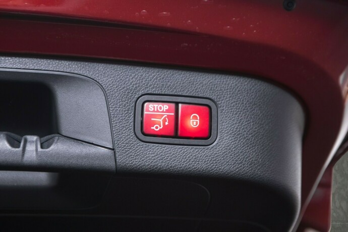 mercedes-benz-eqc-elektrisitet-2023-big-34